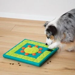 Alternative view of Nina Ottosson Puzzle Interactif Pour Chien Multipuzzle Niv.4