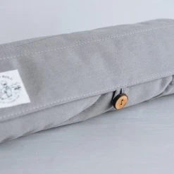 Band&roll Matelas De Voyage Pour Chien Enroulable Compass Band & Roll -dog food shop Blanket Compas smoke close up 1 1080x 45ca78ca 90de 4ff4 b7a4 5acad6113e56