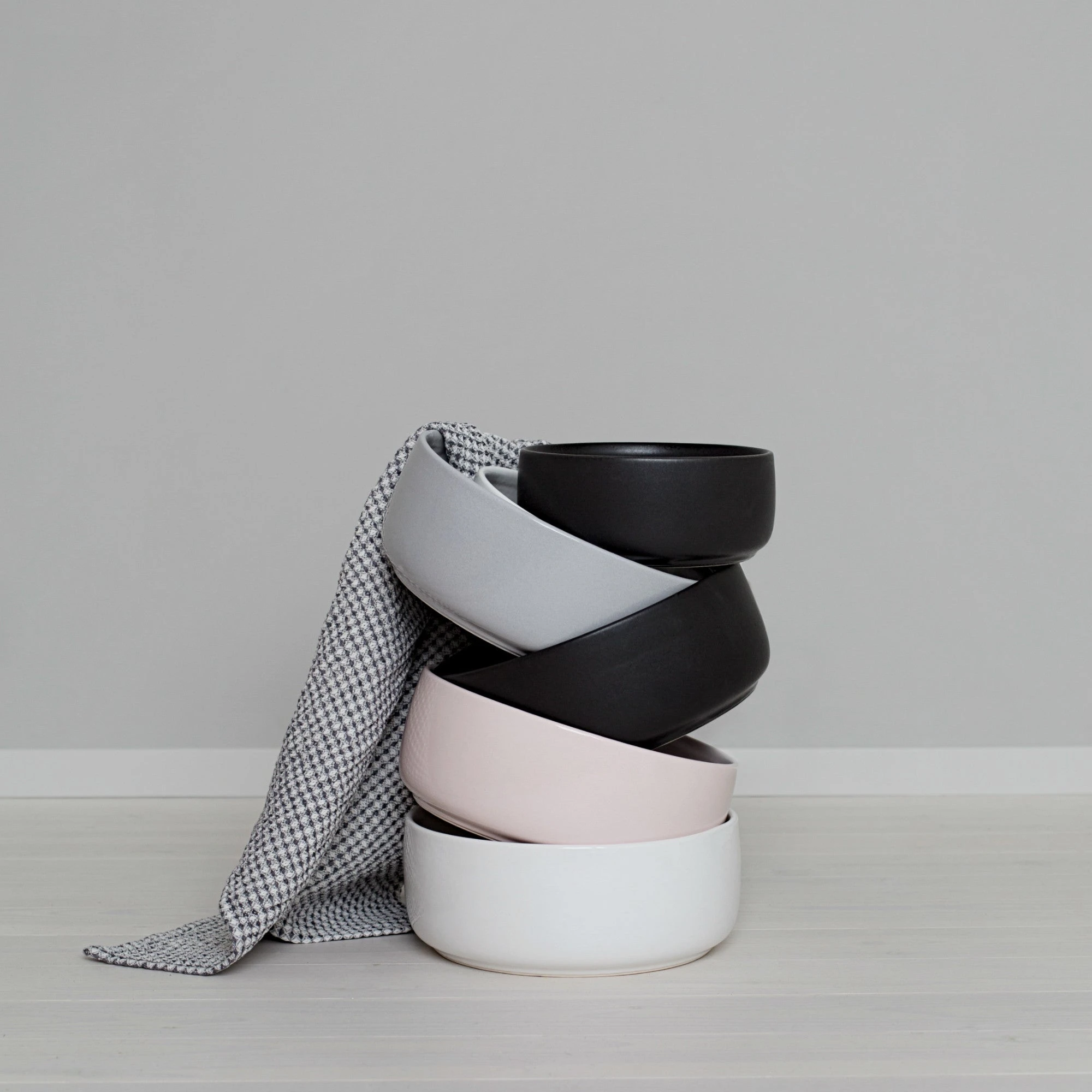 Kind For Dogs Bol Pour Chien Design Nordique Ole Hyvä 3 Kind For Dogs Bol Pour Chien Design Nordique Ole Hyvä – Image 3