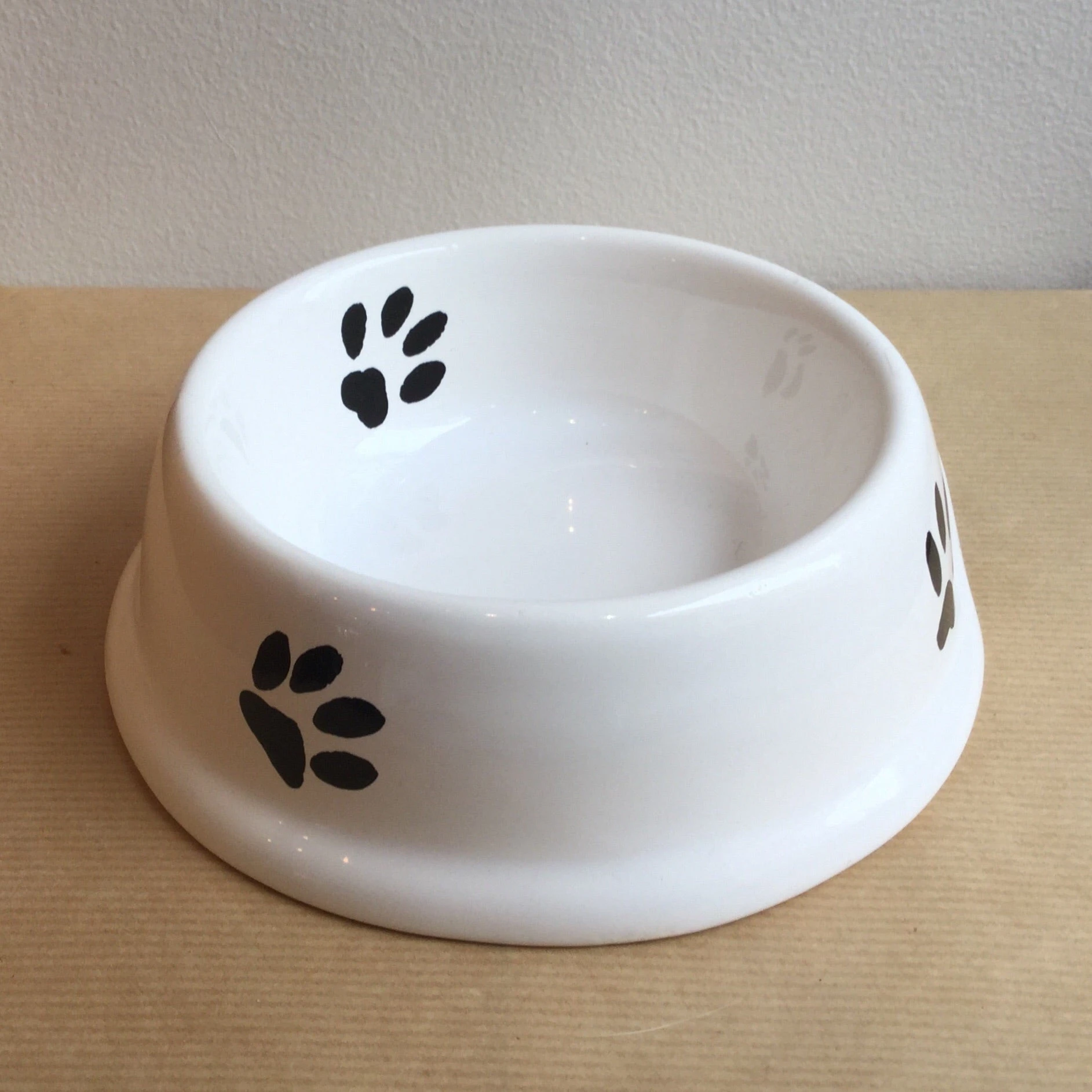 Hariet Et Rosie Gamelle En Porcelaine Pour Chien Et Chat 2 Hariet Et Rosie Gamelle En Porcelaine Pour Chien Et Chat – Image 2